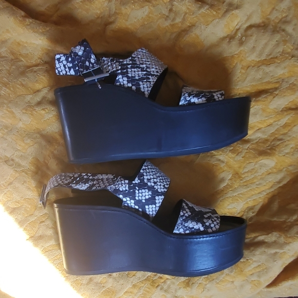 Vince Platforms - Picture 3 of 4